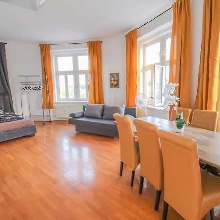 Family 3 Bedroom Apartment Lv7 Відень Екстер'єр фото
