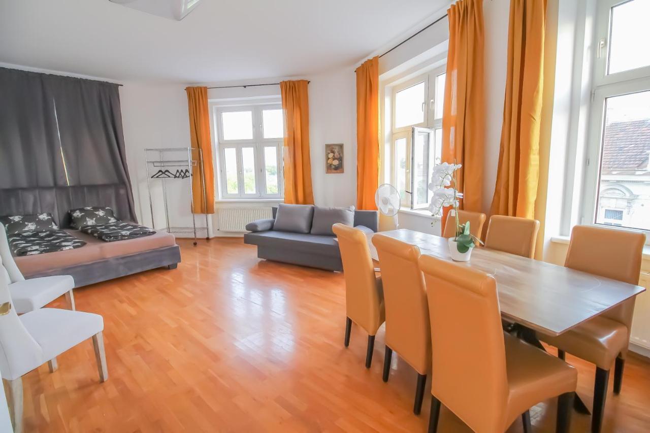 Family 3 Bedroom Apartment Lv7 Відень Екстер'єр фото