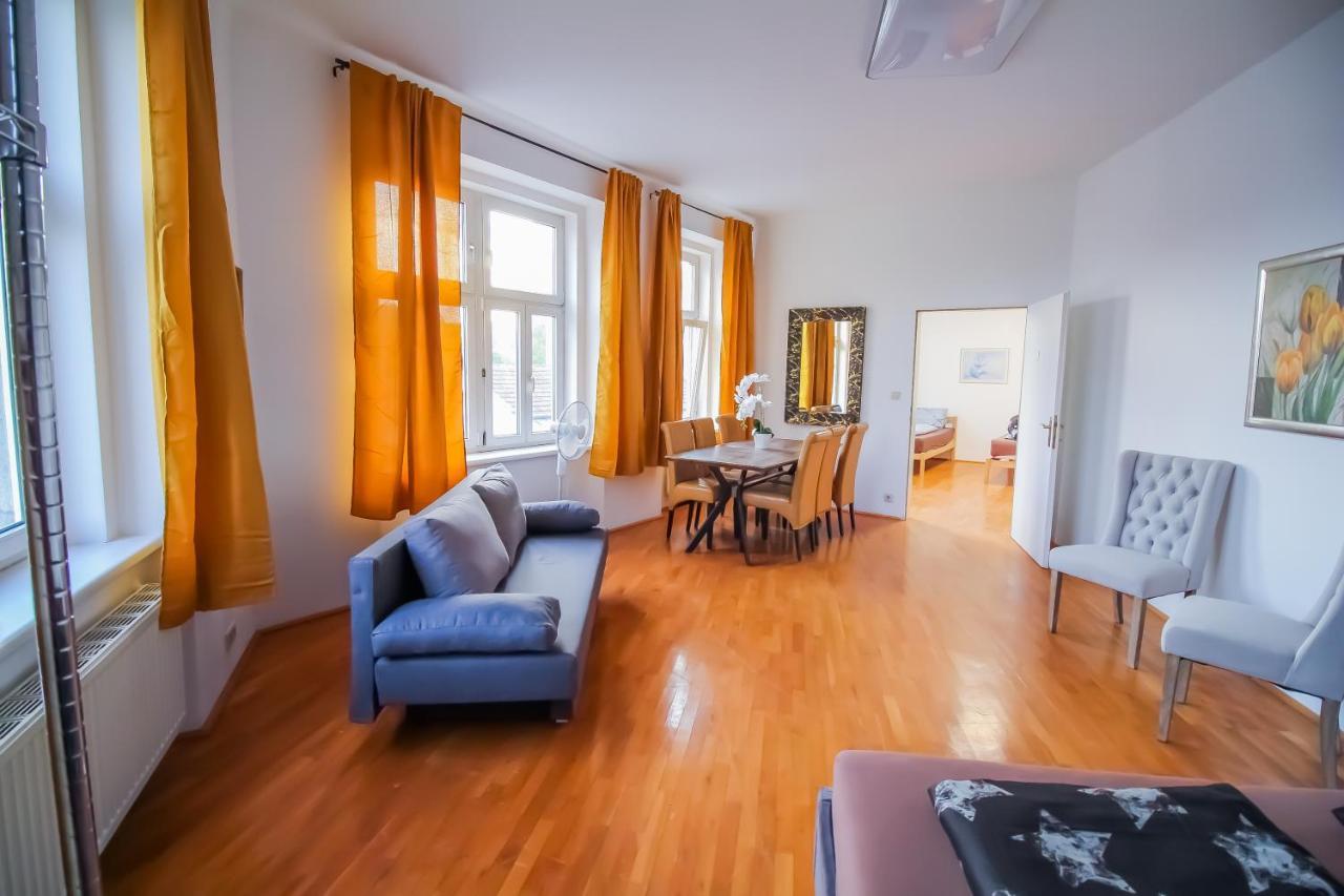 Family 3 Bedroom Apartment Lv7 Відень Екстер'єр фото