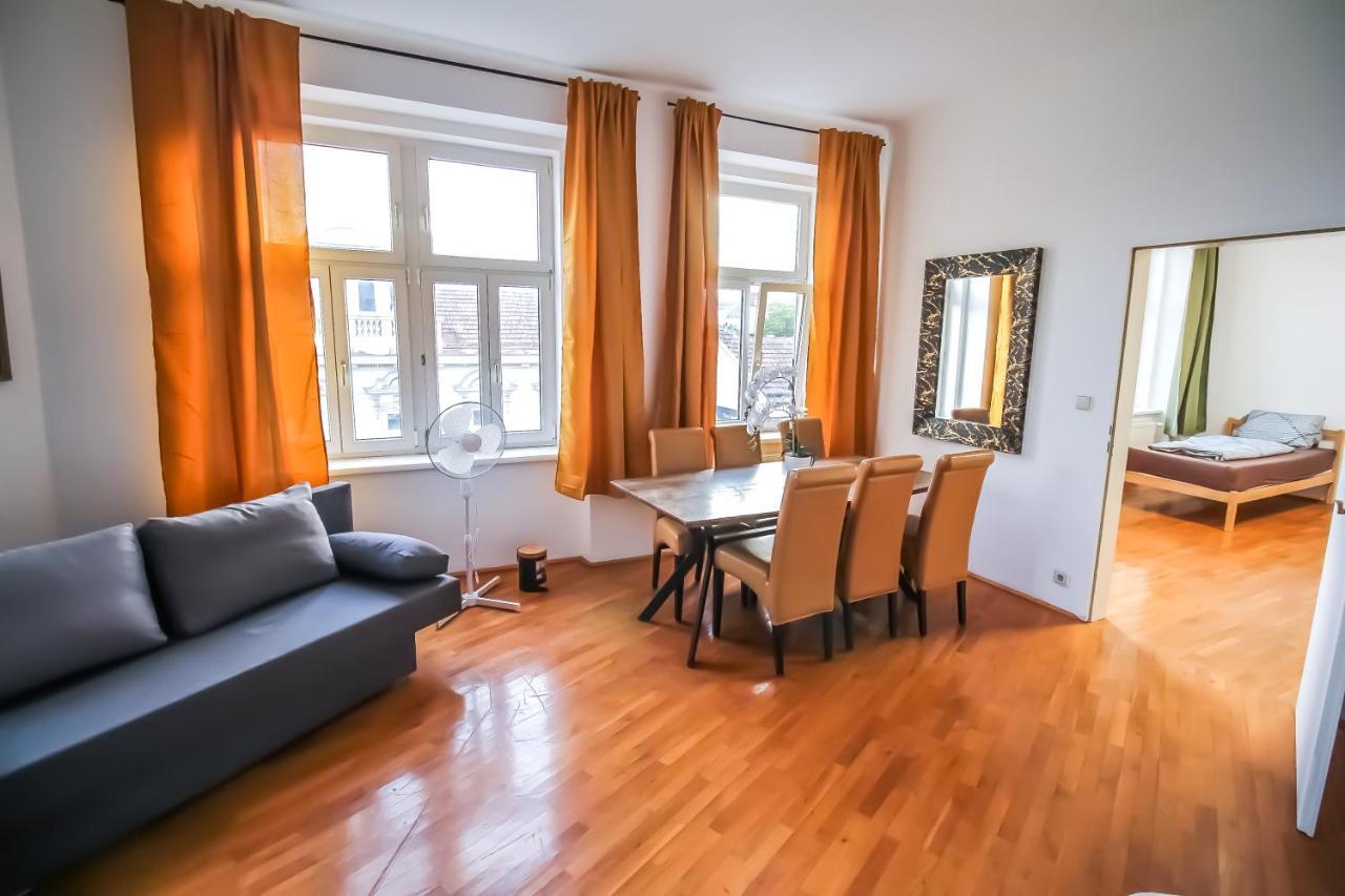 Family 3 Bedroom Apartment Lv7 Відень Екстер'єр фото