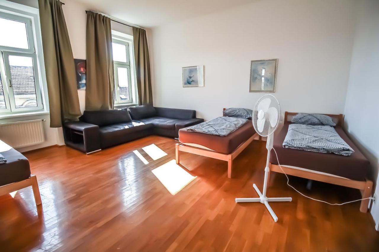 Family 3 Bedroom Apartment Lv7 Відень Екстер'єр фото