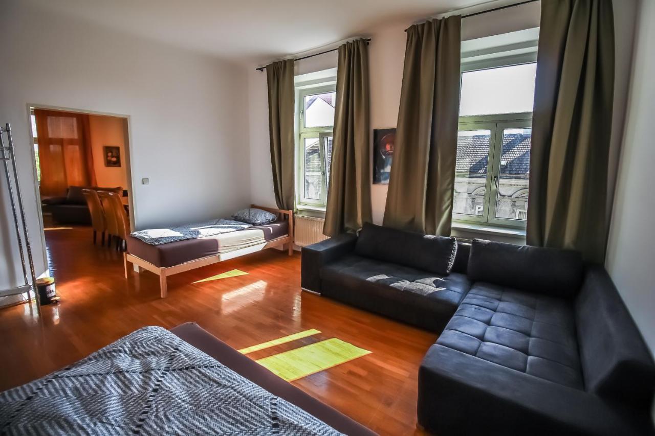 Family 3 Bedroom Apartment Lv7 Відень Екстер'єр фото